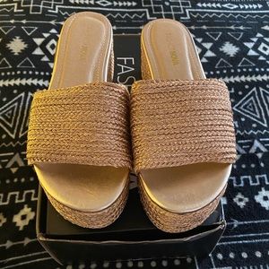 Rosegold Platform Sandals